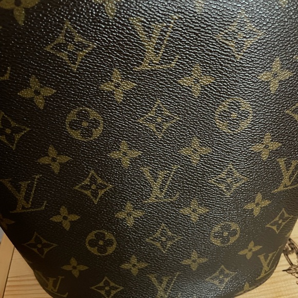 Vintage Louis Vuitton Monogram Drouot Crossbody - Picture 12 of 16
